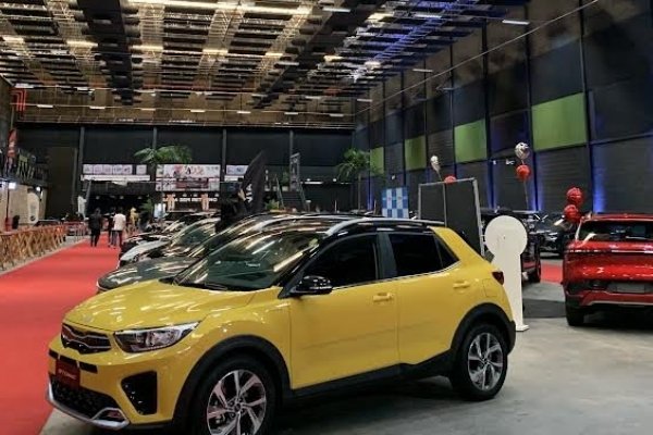 Armazém Convention sedia exposição Salvador Super Carros